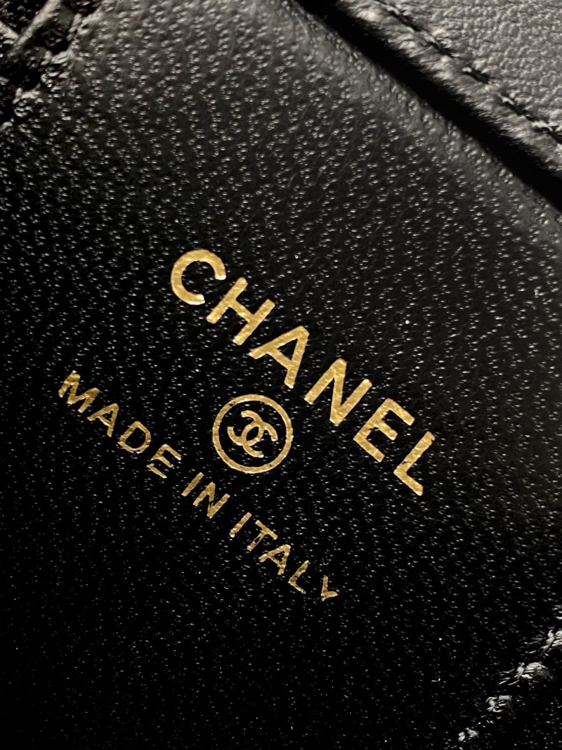 Ch**el cosmetic bags